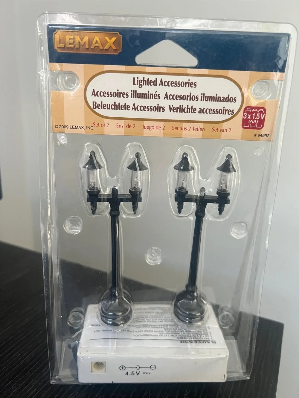 New Lemax Black Double-Headed Street Lamp Set Lighted Accessories - Christmas